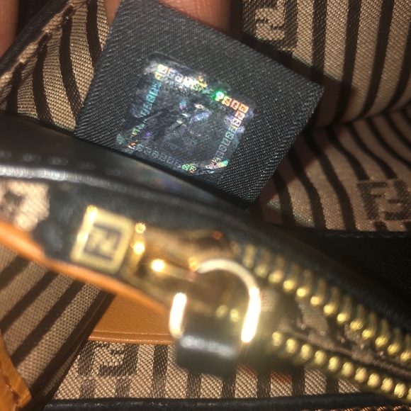 Fendi bag with original chain - Picture 5 of 6